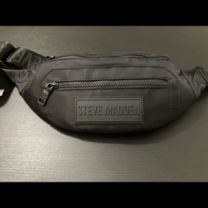 NWT Steve Madden Fanny Pack